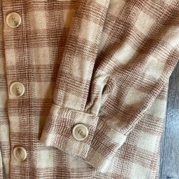 Flannel - Picture 4 of 6